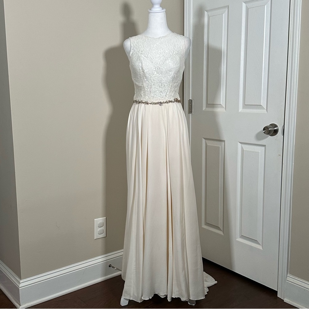 Sarah Seven Mademoiselle Bridal Wedding Dress - size 8